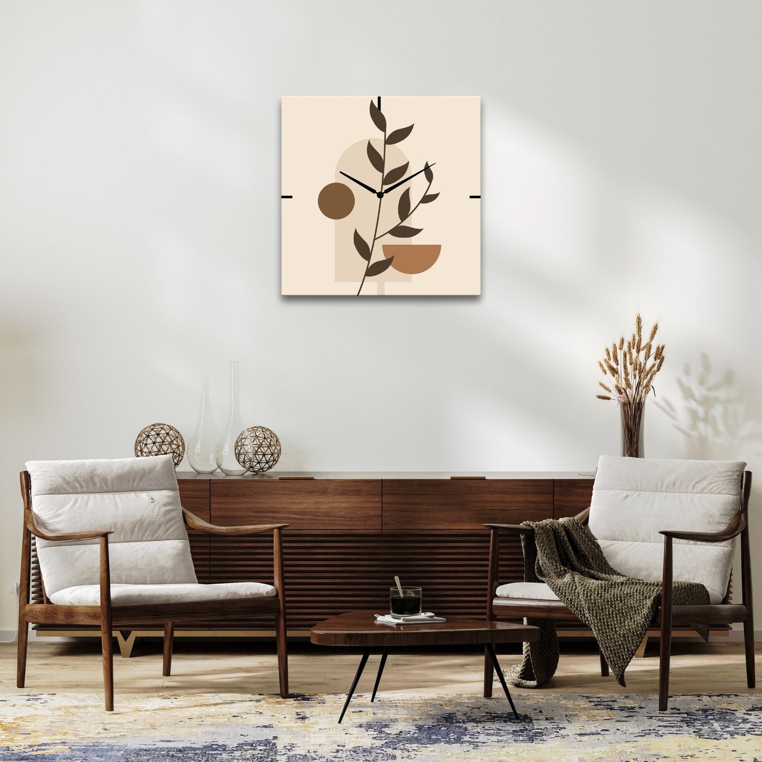 ambientazione di un orologio da parete quadrato in un soggiorno moderno 