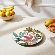 Bilancia digitale da cucina Banana Leaves in vetro su piano cucina con frutta tropicale