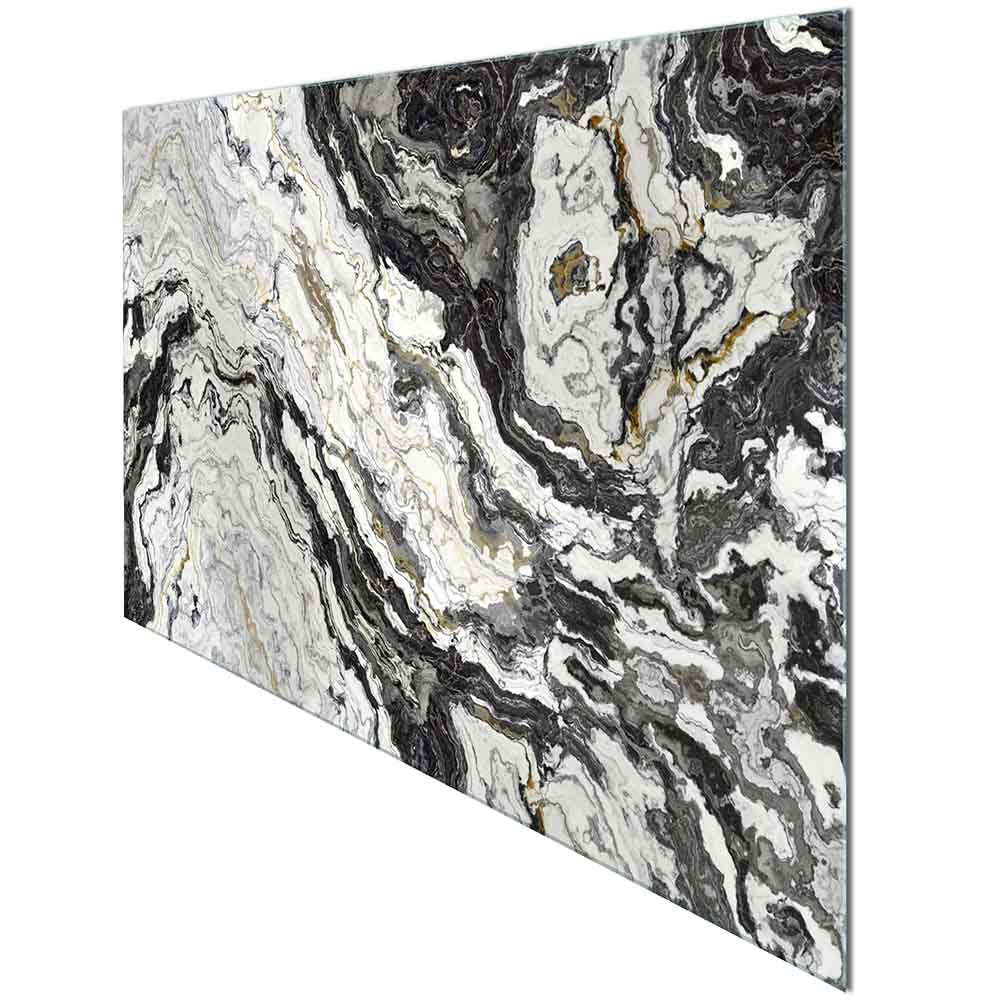 Quadro in plexiglass o vetro con giochi di colori e forme astratte. Vista laterale che esalta i dettagli grafici e la profondità.