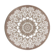 Magnete in legno con decorazione mandala floreale intricata in tonalità neutre, dal design elegante e raffinato.