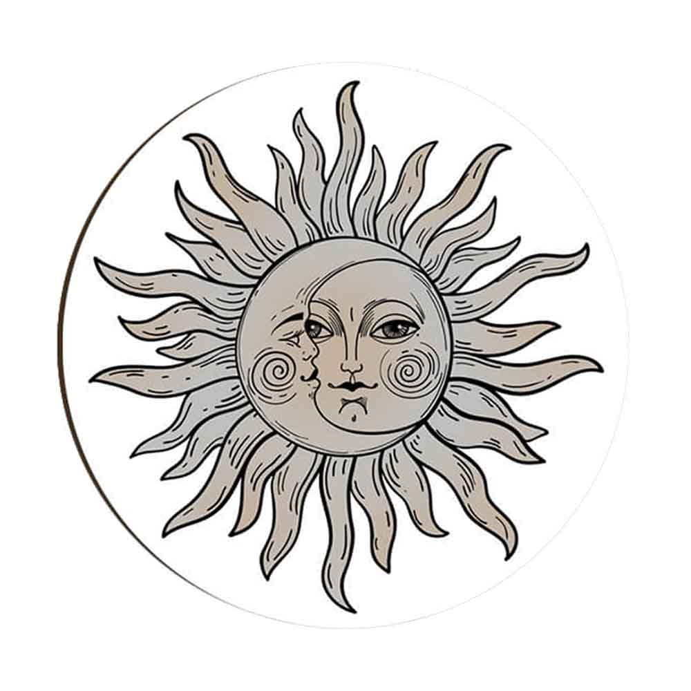 Magnete in legno con illustrazione artistica di sole e luna intrecciati, simbolo di equilibrio e armonia cosmica.