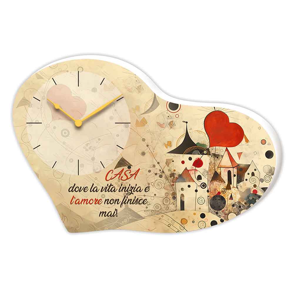 Orologio bomboniera a forma di cuore con illustrazione artistica di casette e cuore rosso. Scritta romantica su sfondo beige, perfetto per la casa.