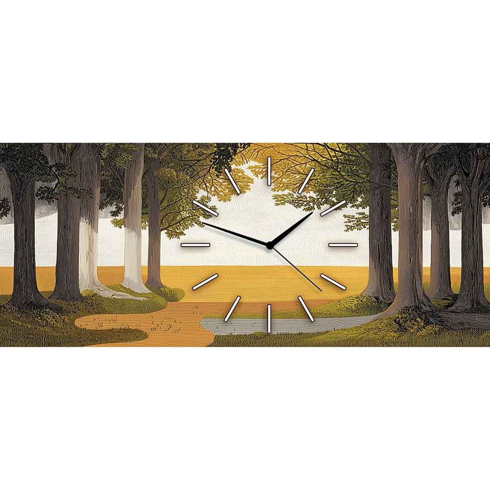 Orologio in plexiglass con una foresta ed un sentiero immerso tra alberi imponenti, tonalità calde per un ambiente accogliente.