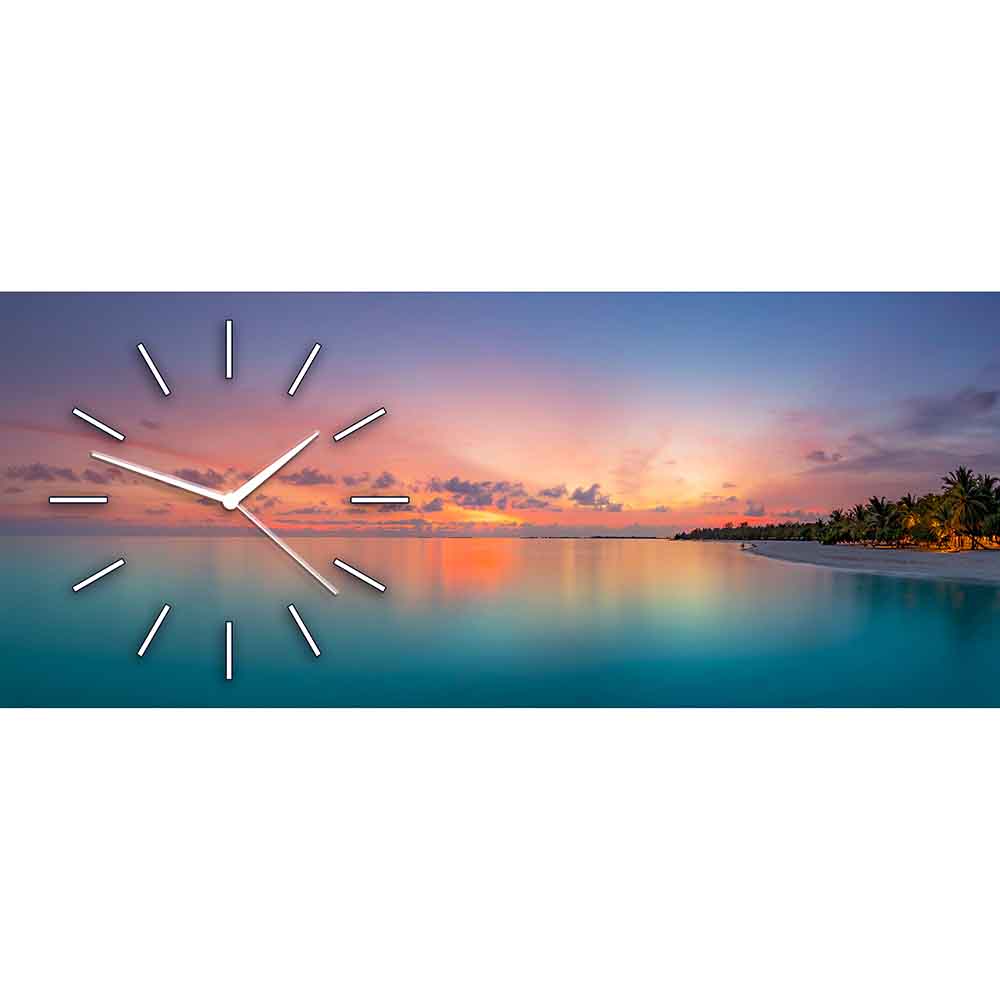 Orologio in plexiglass con decorazione di un tramonto su una spiaggia tropicale, evocando relax e atmosfera esotica.