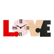 Orologio da Parete a Forma di Scritta LOVE con Quadrante Romantico