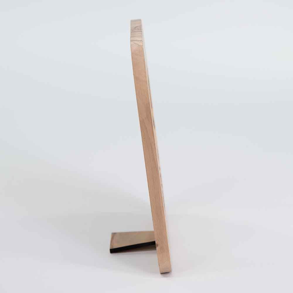 Profilo del portafoto grande in legno d'ulivo, che mostra la struttura solida e la texture unica del materiale.