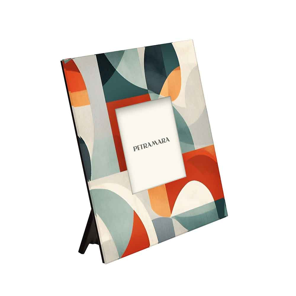 Vista laterale di portafoto vetro quadrato con design minimalista, ideale per ambienti sobri ed eleganti.