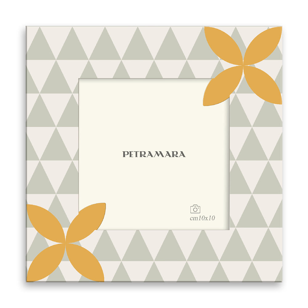 Portafoto in legno "Fiori e Trame Verde" - Design Geometrico Triangolare con Fiori Gialli