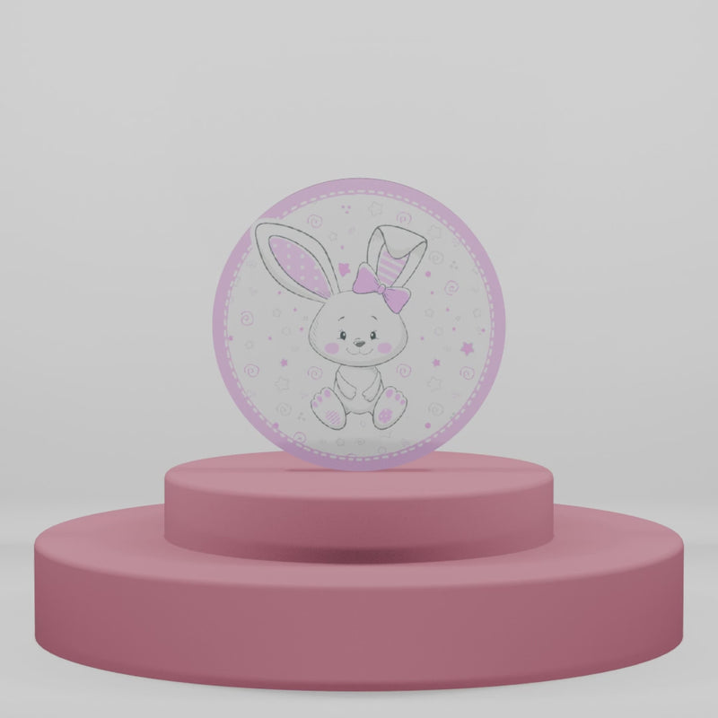 Magnete tondo in legno con coniglietto bianco, fiocco rosa e stelle. Bomboniera artigianale per nascita o battesimo bimba su base circolare rosa.