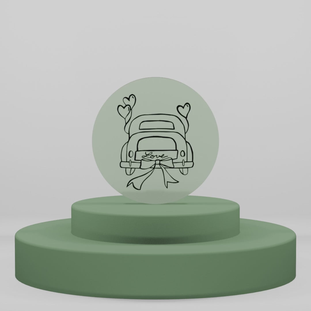 Carica video: Magnete in legno "Just Married" - Auto Vintage con Cuori (confezione da 12pz)