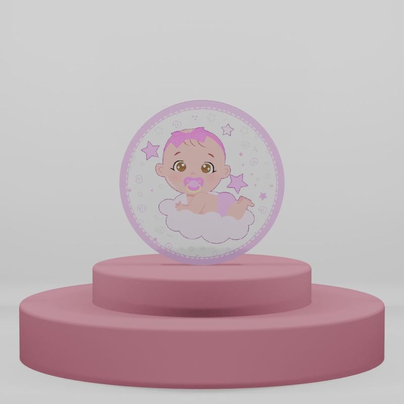 Magnete tondo in legno con neonata su nuvola, ciuccio e fiocco rosa. Bomboniera nascita o battesimo bimba su base circolare rosa e stelle.