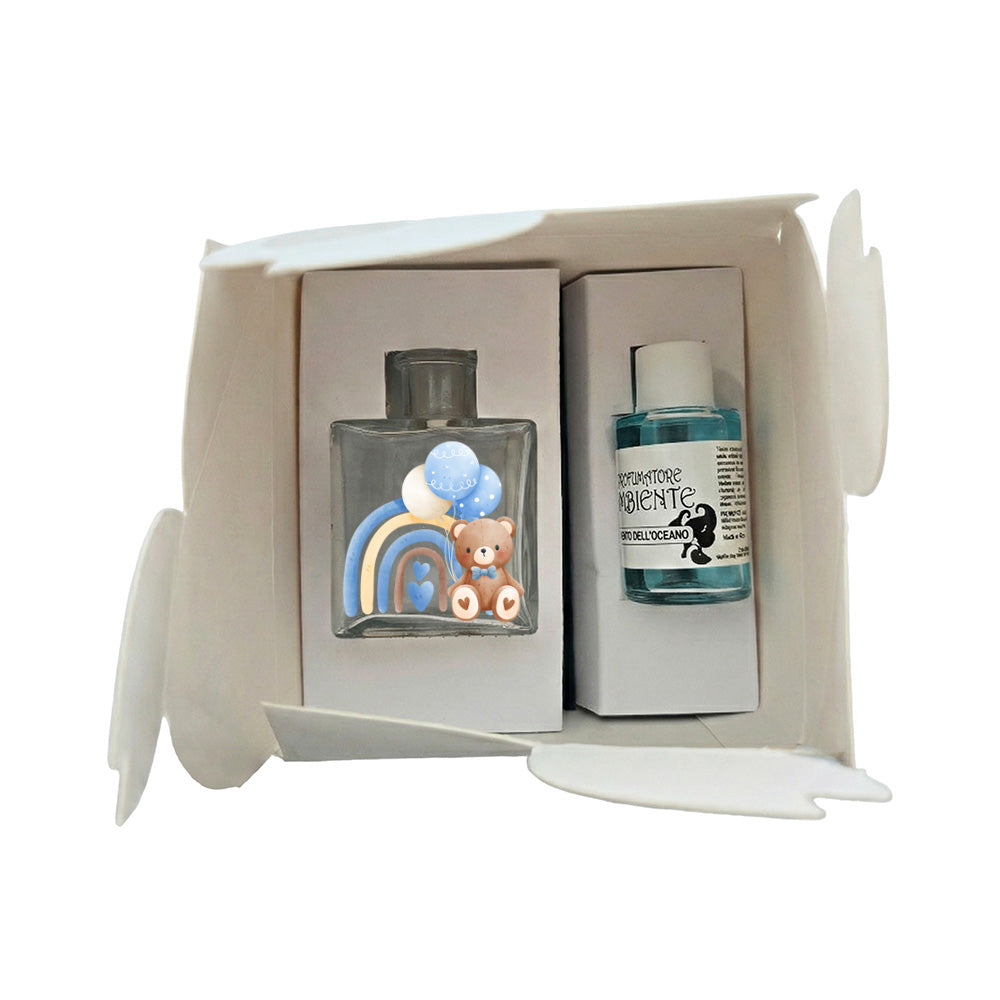 Kit profumatore vetro in scatola bianca, flacone orsetto marrone azzurro con arcobaleno blu e palloncini celesti, fragranza inclusa, reed neri