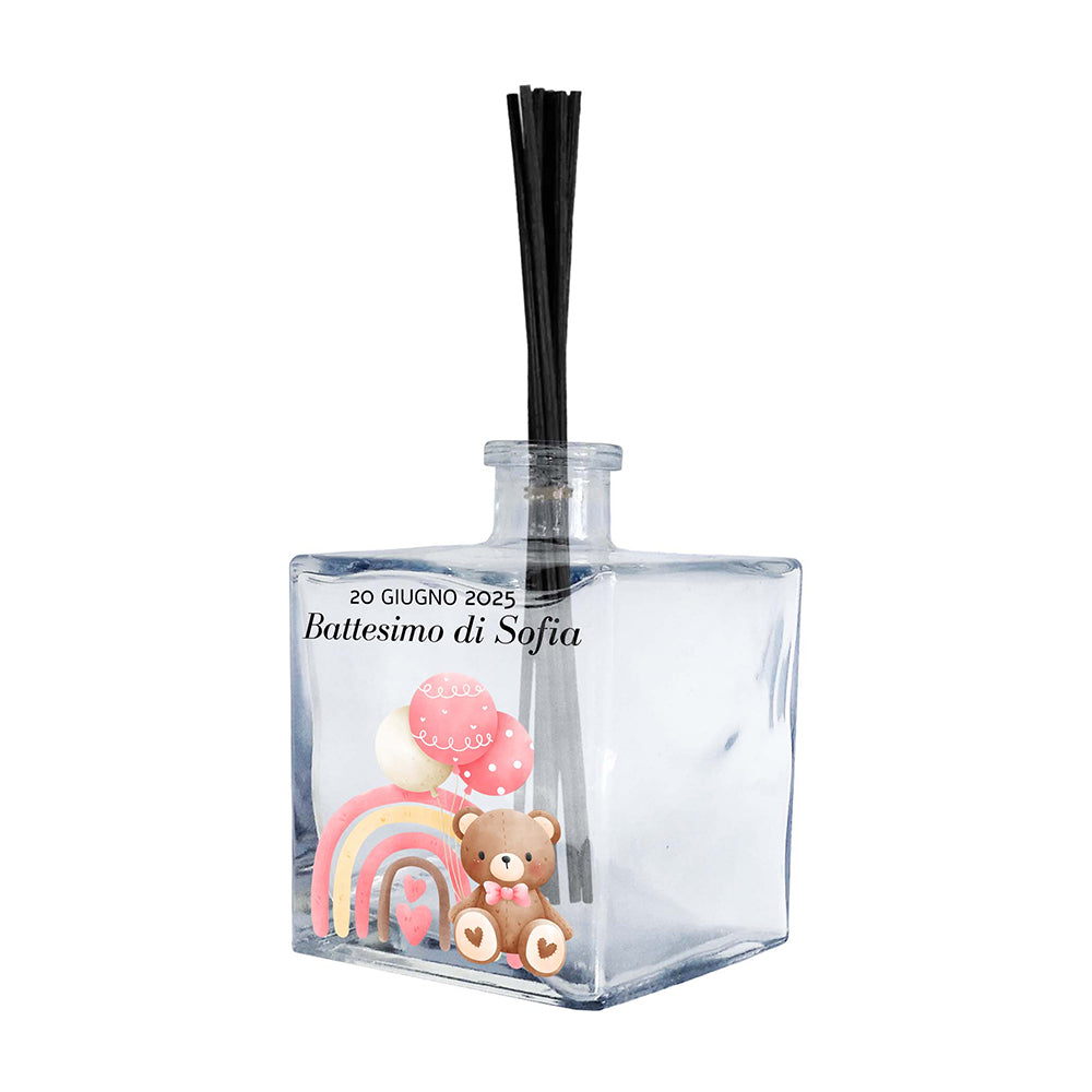 Profumatore vetro personalizzato battesimo bimba, orsetto marrone fiocco rosa con arcobaleno rosa giallo e palloncini, testo nome e data, reed neri