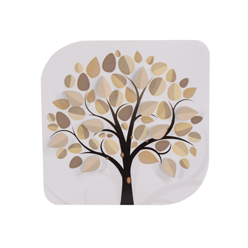 Quadretto in legno posizionato frontalmente con albero nero e foglie beige, oro e tortora in rilievo su sfondo bianco con angoli stondati.