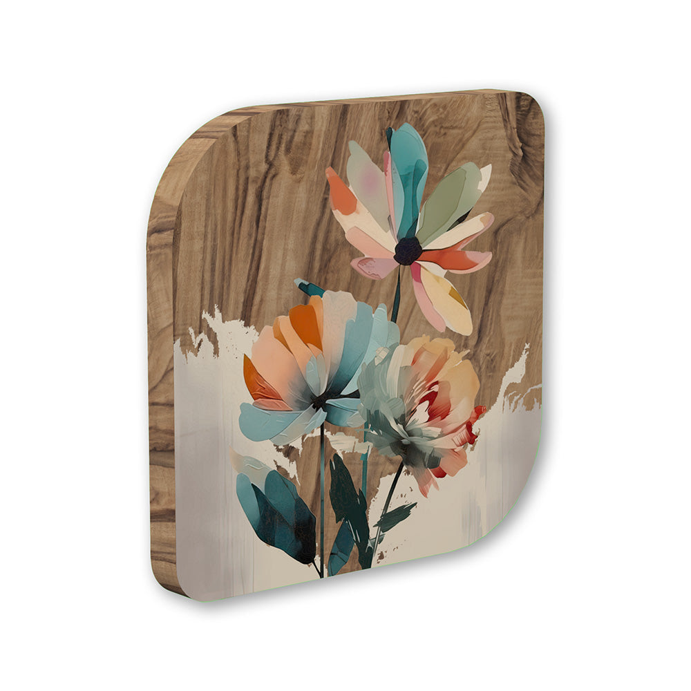 Vista laterale quadretto legno ulivo con illustrazione floreale contemporanea multicolore, fiori turchese arancio e rosa su sfondo bianco