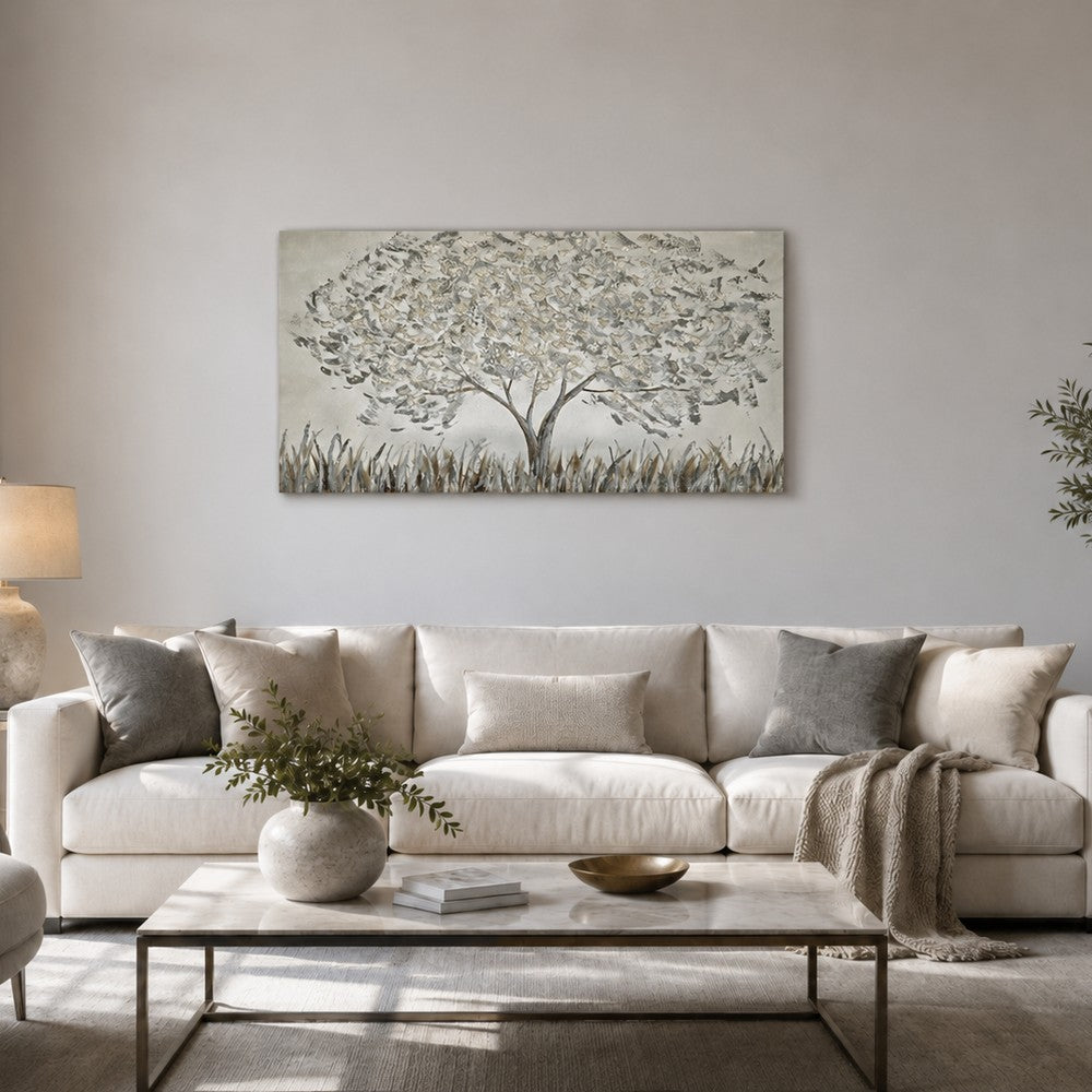 Quadro Albero Grey Glitter dipinto a mano, ambientato sopra un divano in un soggiorno moderno ed elegante