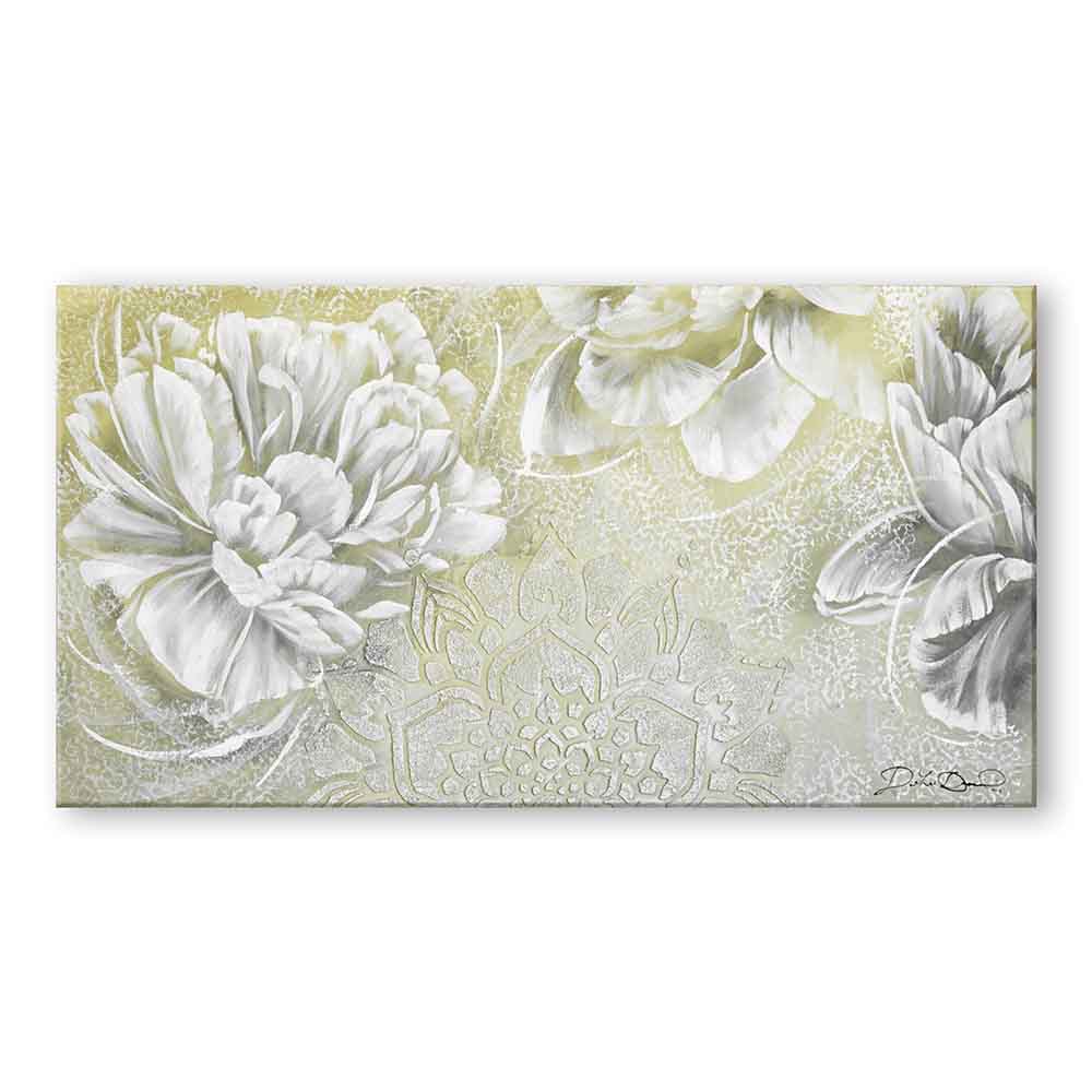 Quadro dipinto a mano con peonia in rilievo, petali rosa sfumati su fondo chiaro. Pennellate delicate esaltano volume e profondità.