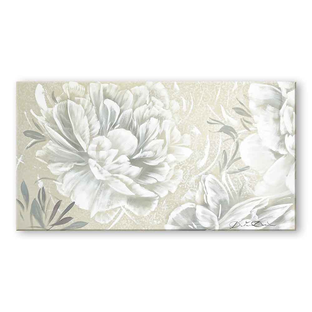 Quadro dipinto a mano raffigurante peonie bianche, petali soffici con sfumature avorio su uno sfondo tenue e armonioso.