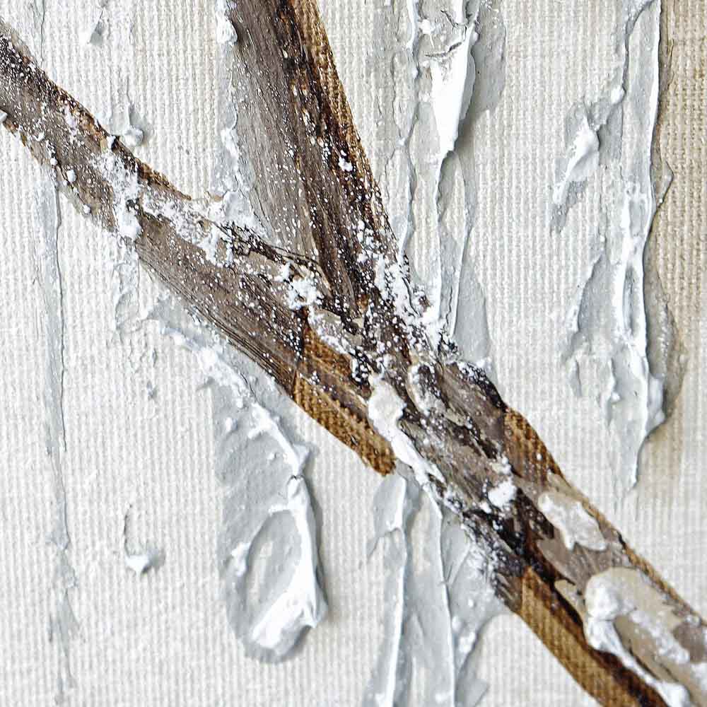 Quadro dipinto a mano con effetto pioggia, dettagli visti da vicino mostrano le pennellate e dell’artista e le gocce materica che cadono.