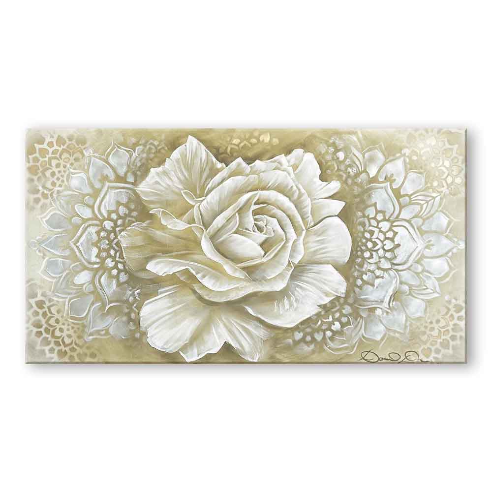 Quadro dipinto a mano con una splendida rosa bianca in primo piano, petali morbidi e sfumature realistiche su fondo chiaro.