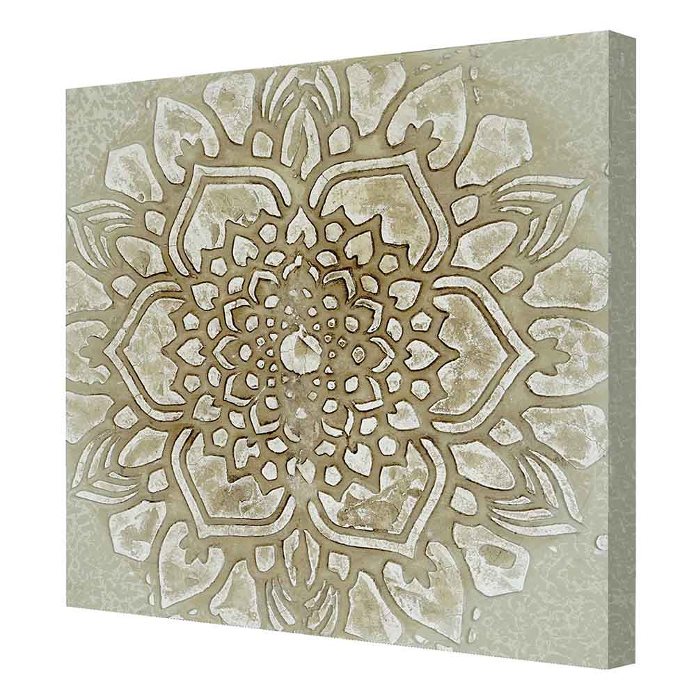 Quadro su tela con mandala beige e marrone visto lateralmente, mettendo in risalto le texture e i dettagli decorativi per un effetto sofisticato.