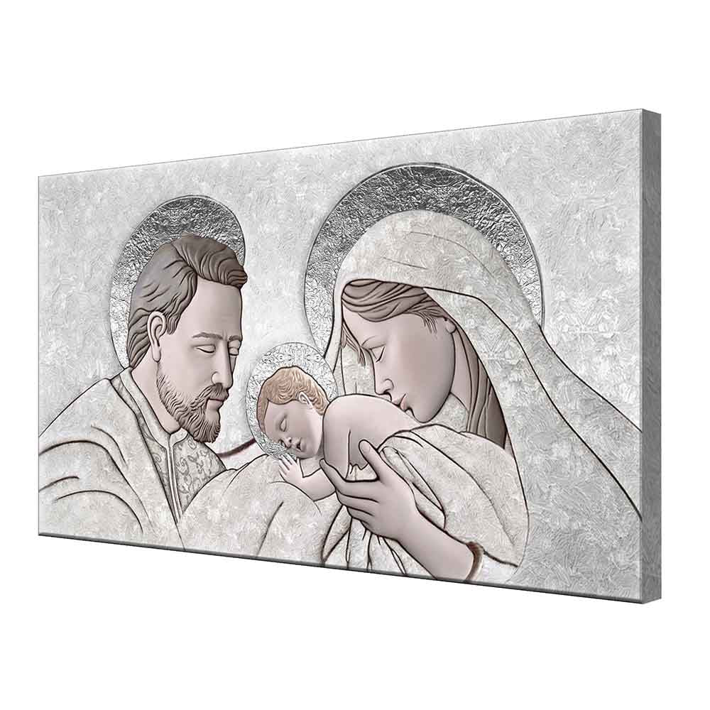 Vista laterale del quadro su tela della Sacra Famiglia con aureole argentate, evidenziando la texture e la delicatezza dei dettagli artistici.