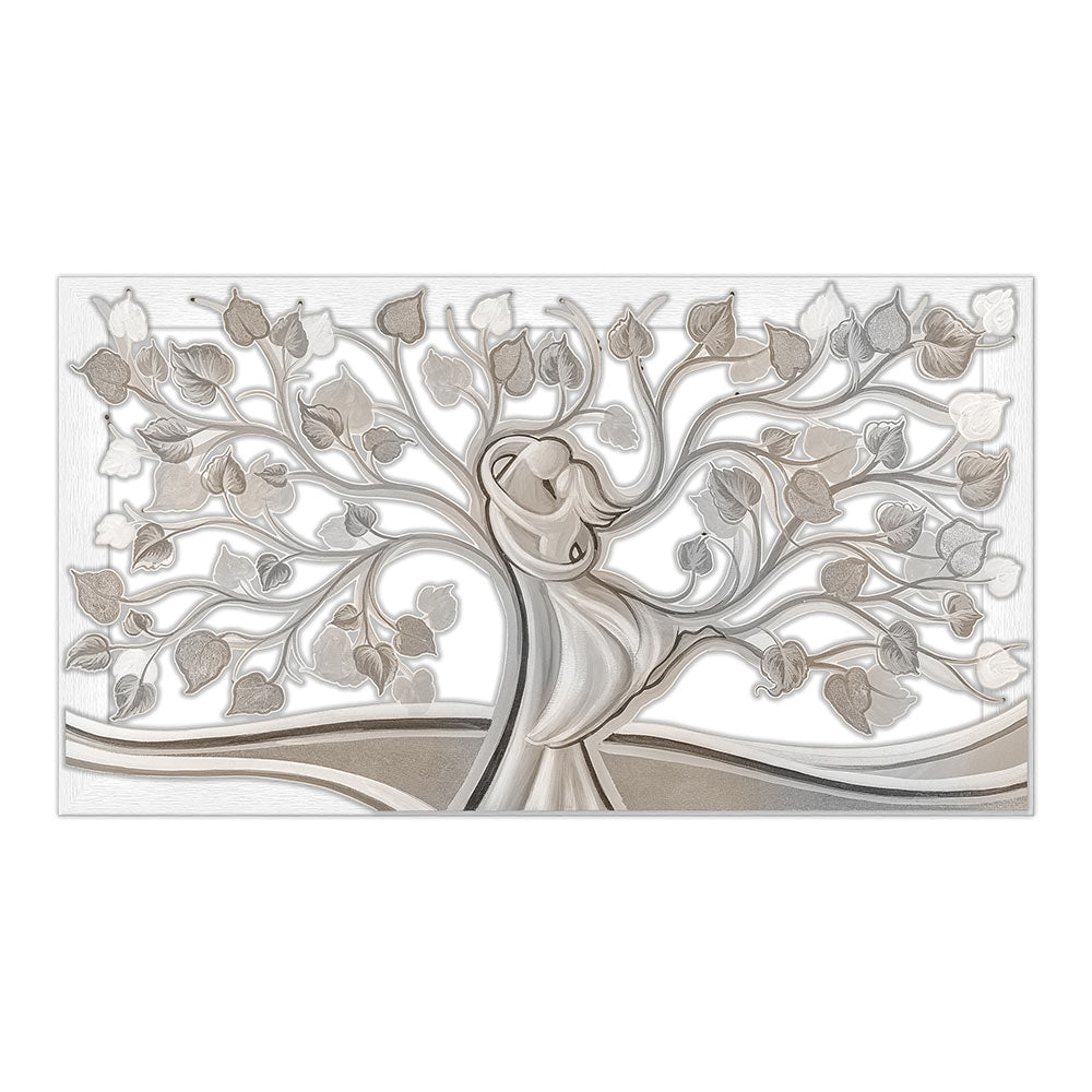 Quadro in legno intagliato frontale: albero 3D con tronco a forma di abbraccio, rami e foglie beige e grigie su fondo bianco