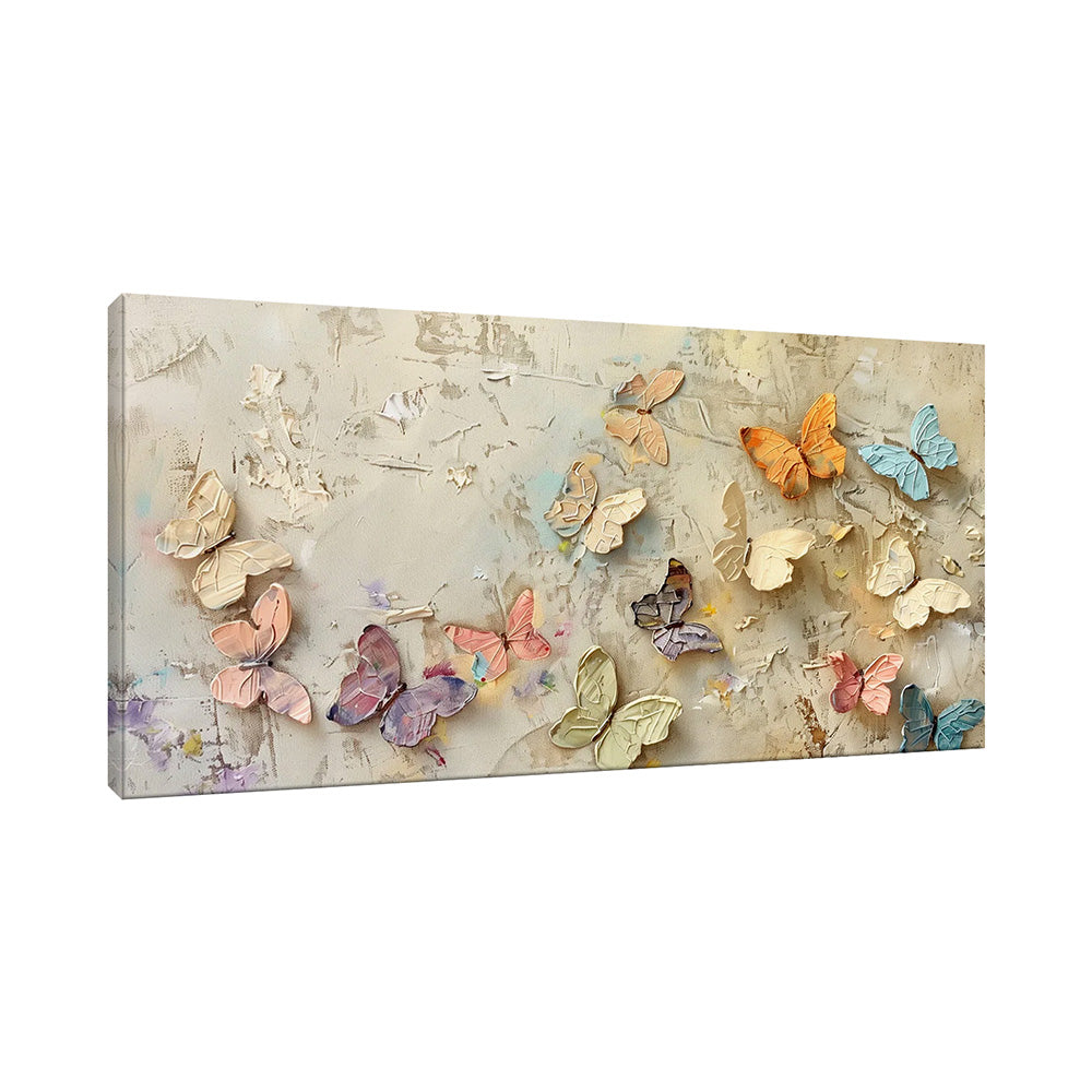 Vista laterale di quadro materico con farfalle 3D in rilievo, tonalità crema, rosa, lilla, arancio e azzurro, spessore tela visibile.