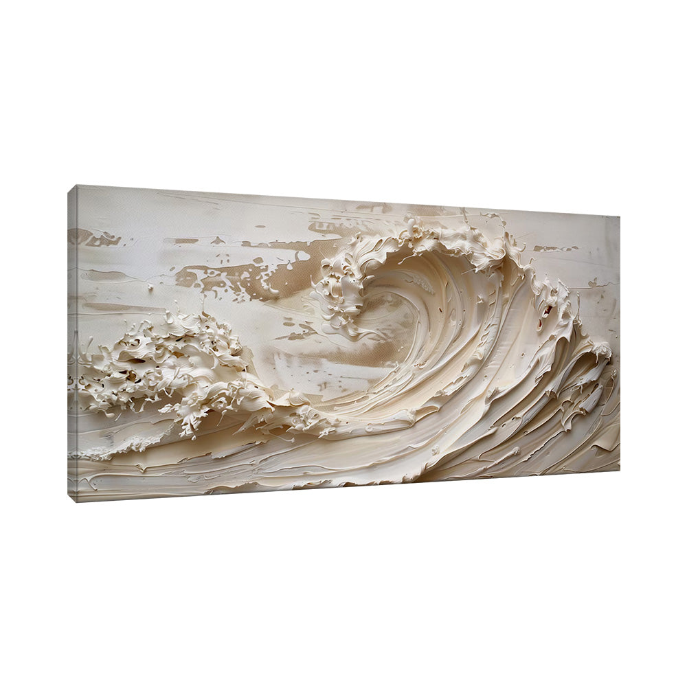 Vista laterale di quadro materico con onda 3D in pasta color crema, creste e schiuma a rilievo, spessore tela visibile su fondo beige sfumato.