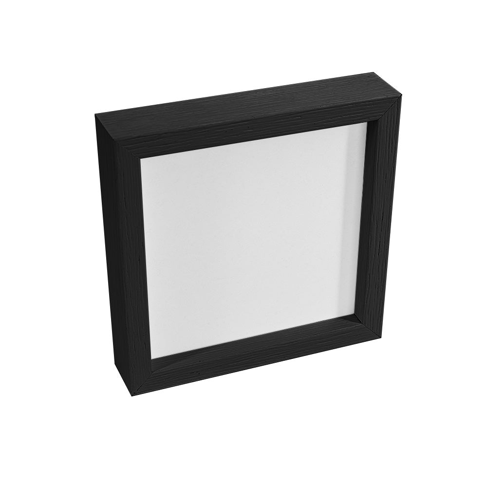 Retro dello svuotatasche in legno nero, con superficie liscia e bordo squadrato a vista.